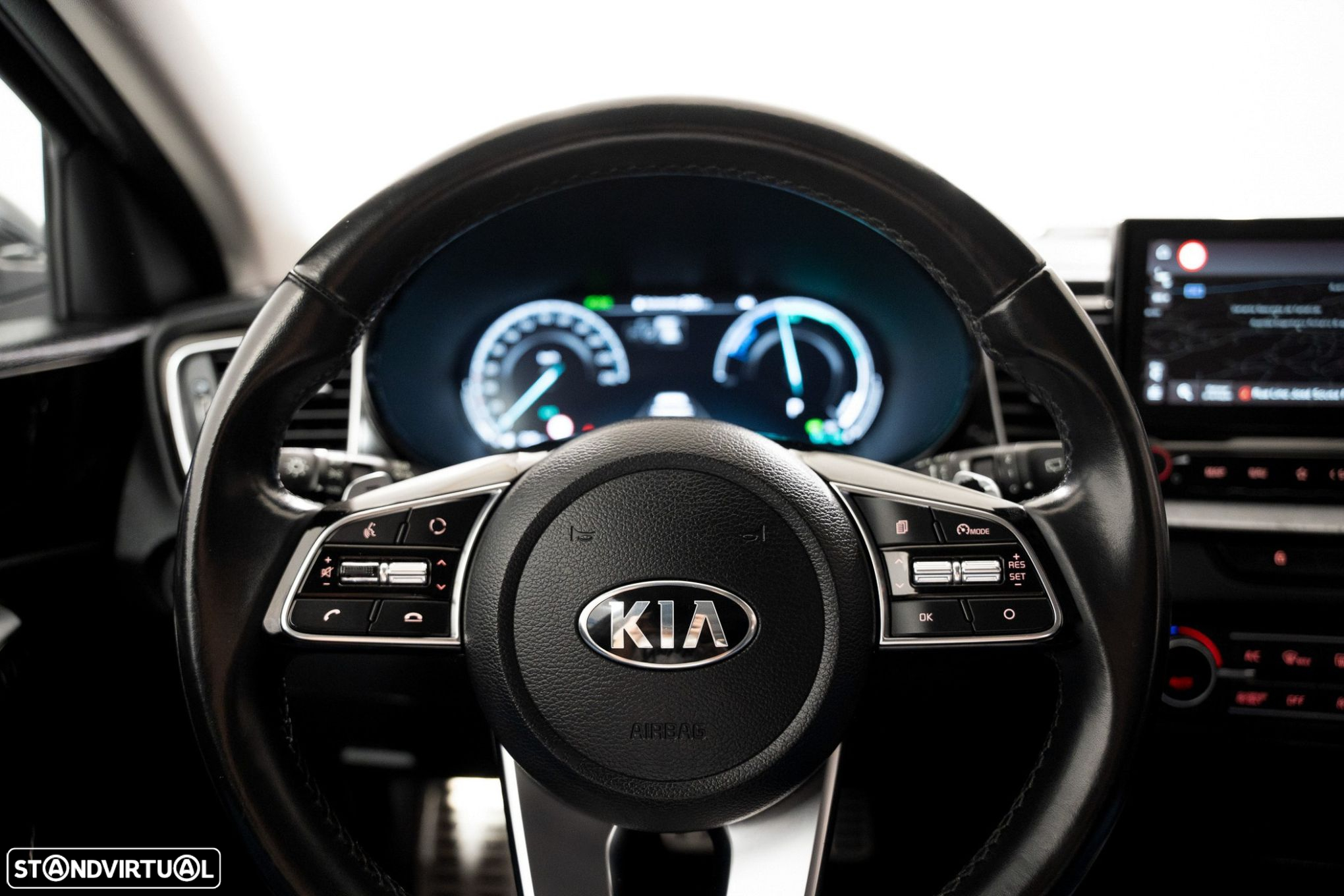 Kia XCeed 1.6 GDi PHEV Drive - 11