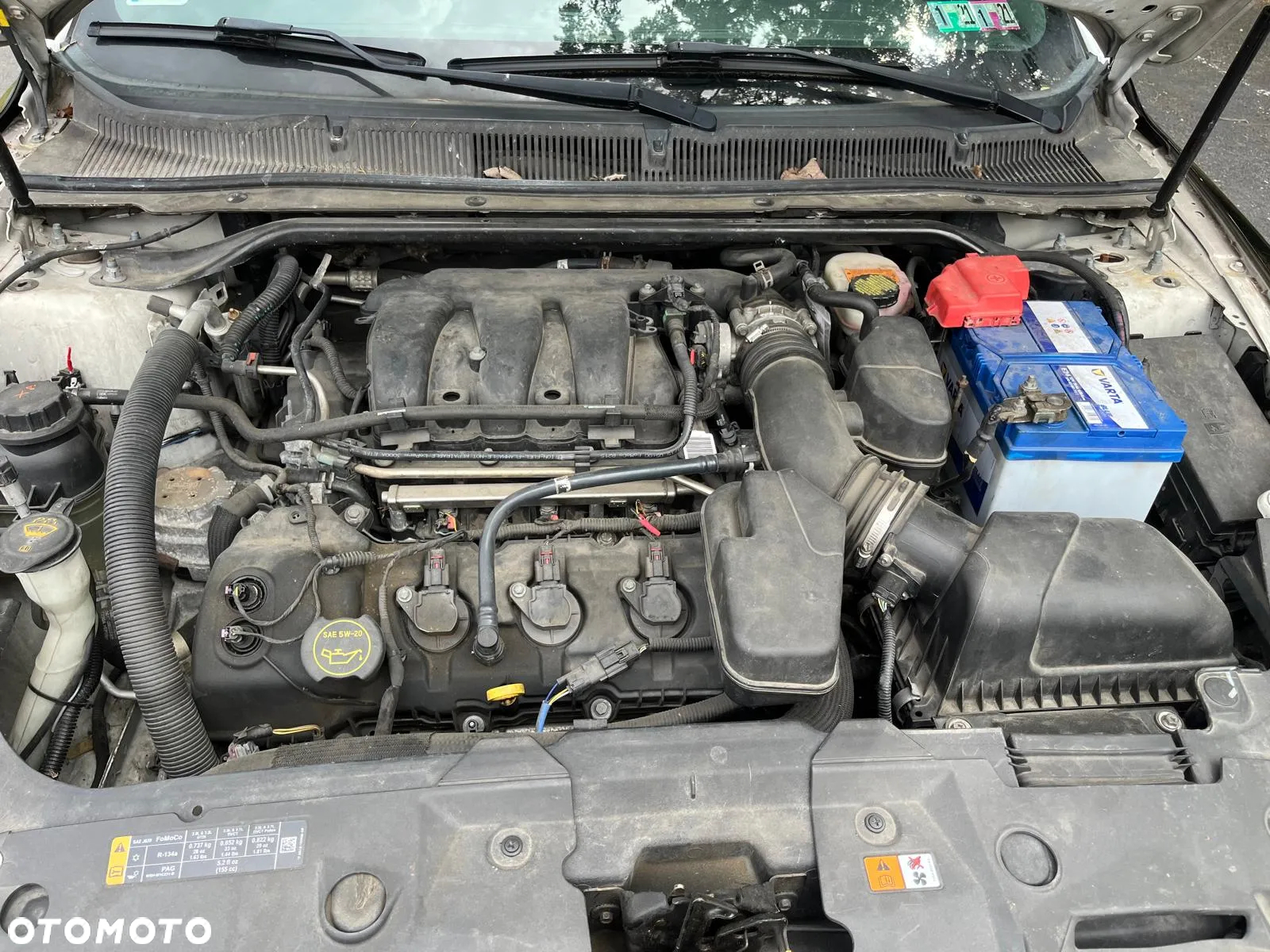 Ford Taurus - 9