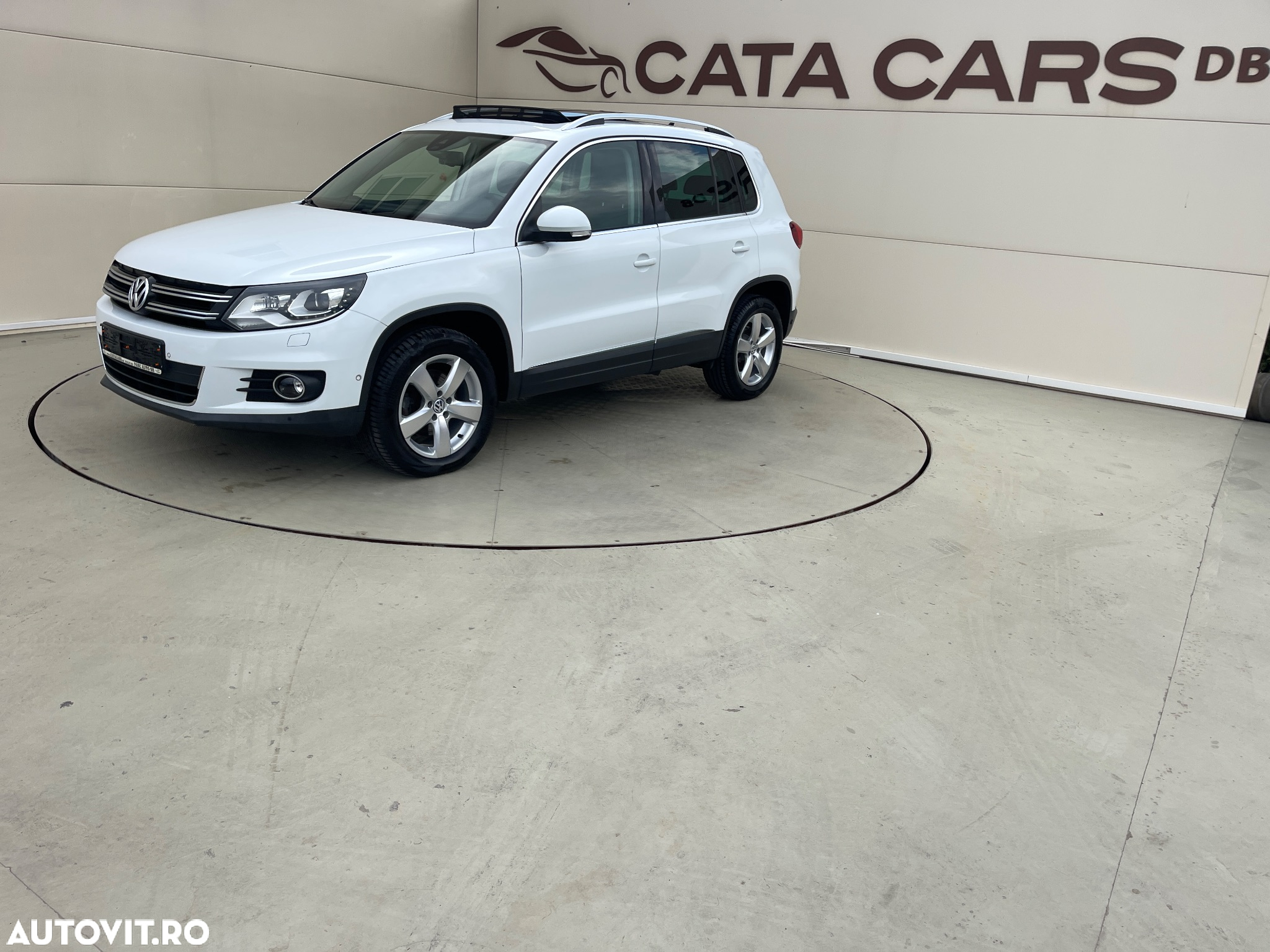 Volkswagen Tiguan 2.0 TDI DPF 4Motion BlueMotion Technology DSG Cup Sport & Style - 5