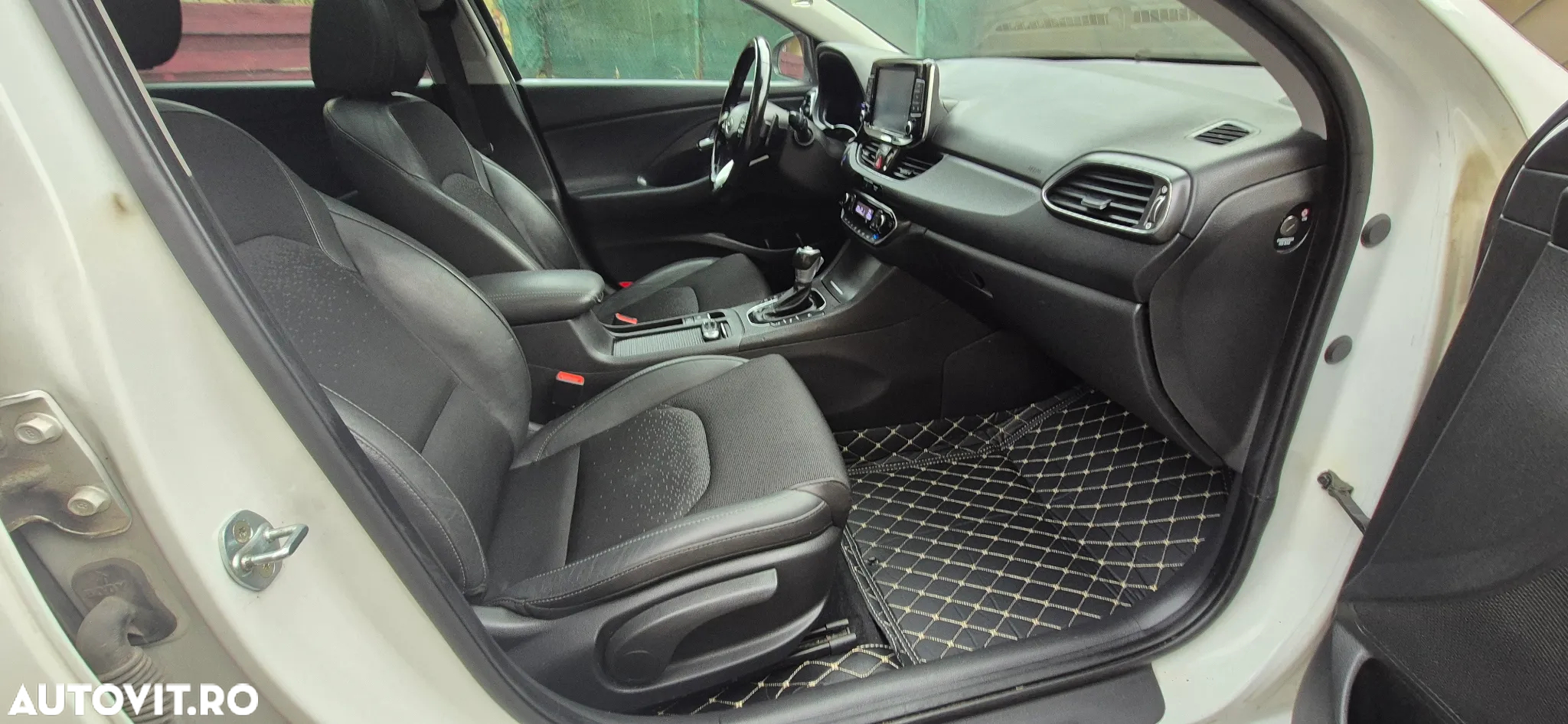 Hyundai i30 Kombi 1.6 CRDI DCT Passion Plus - 6