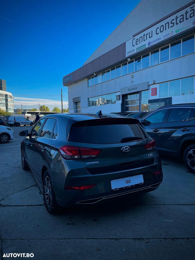 Hyundai i30 1.5 110CP 5DR M/T Highway - 3
