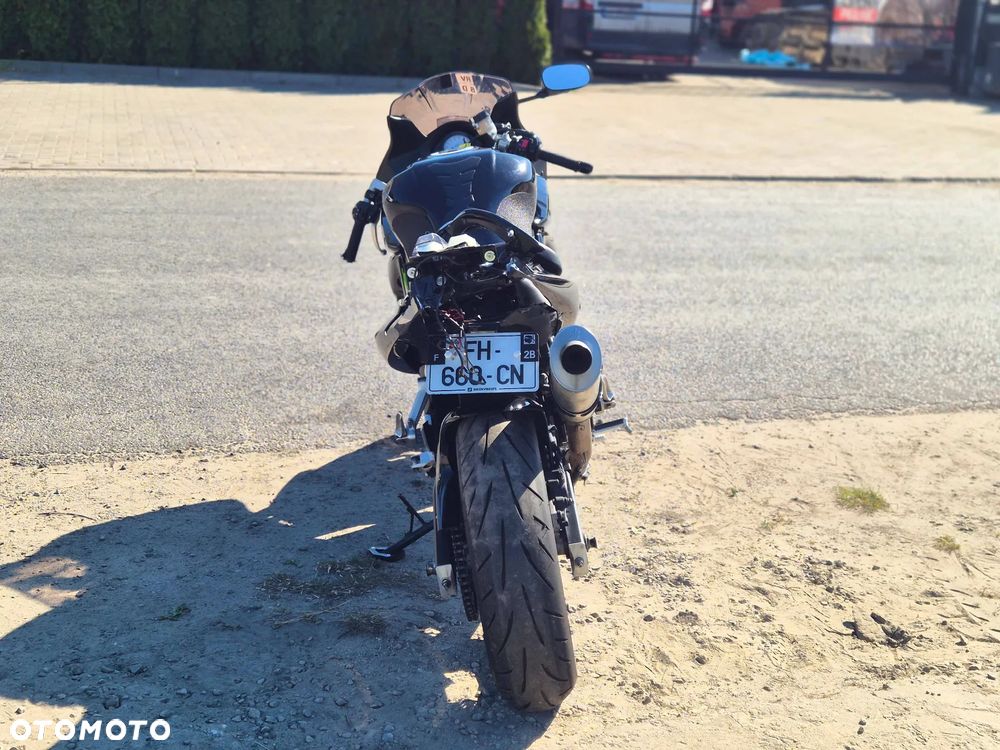 Suzuki SV - 6