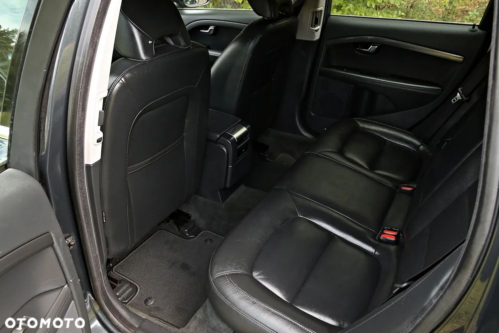 Volvo V70 D3 Geartronic Kinetic - 30