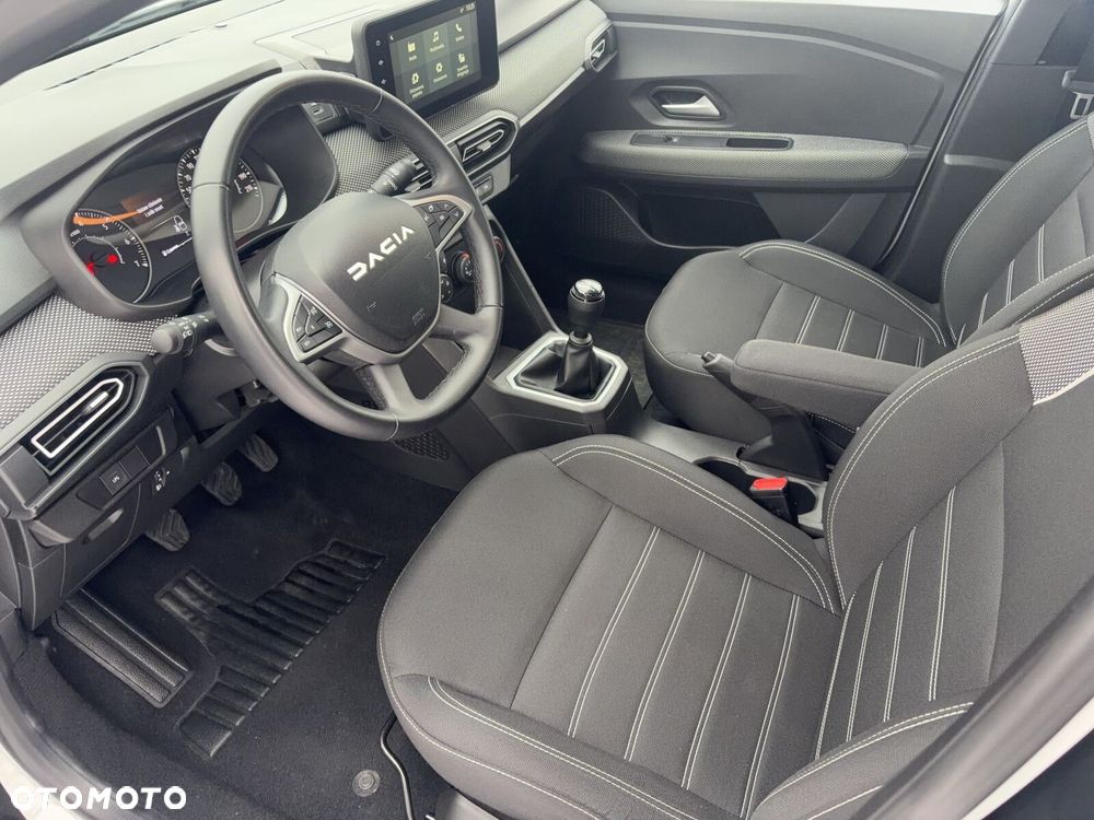 Dacia Sandero - 10