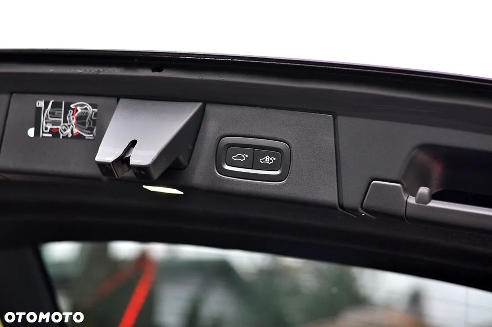 Volvo V90 D4 Geartronic Inscription - 16