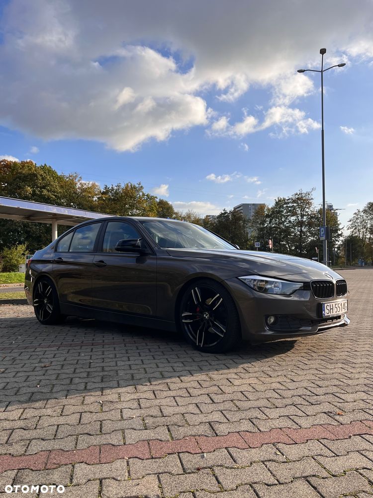 BMW Seria 3 320d xDrive - 6