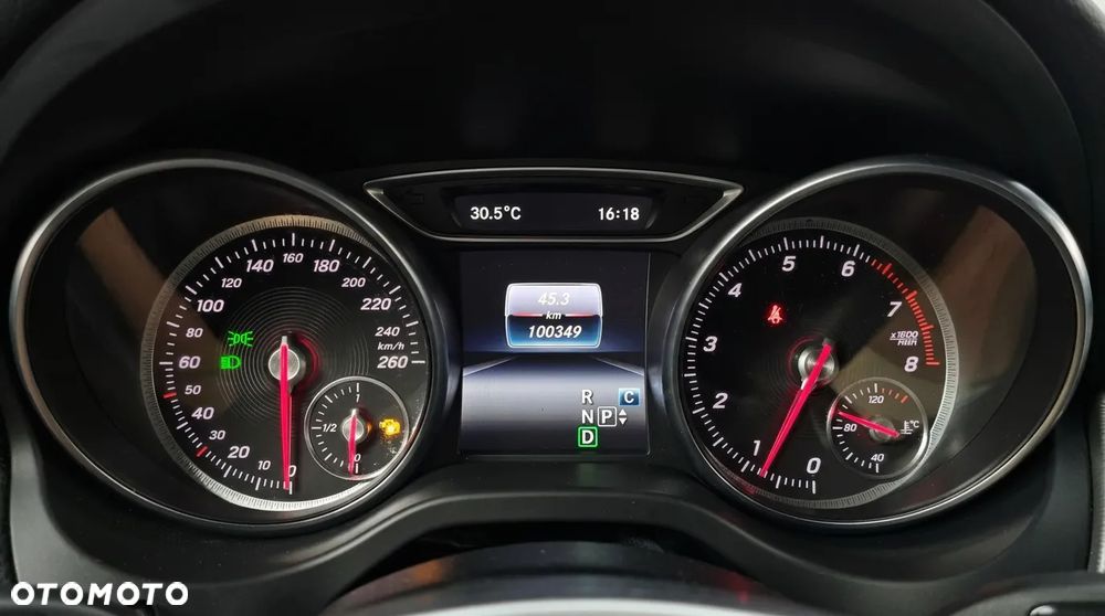 Mercedes-Benz CLA 250 4Matic 7G-DCT AMG Line - 10