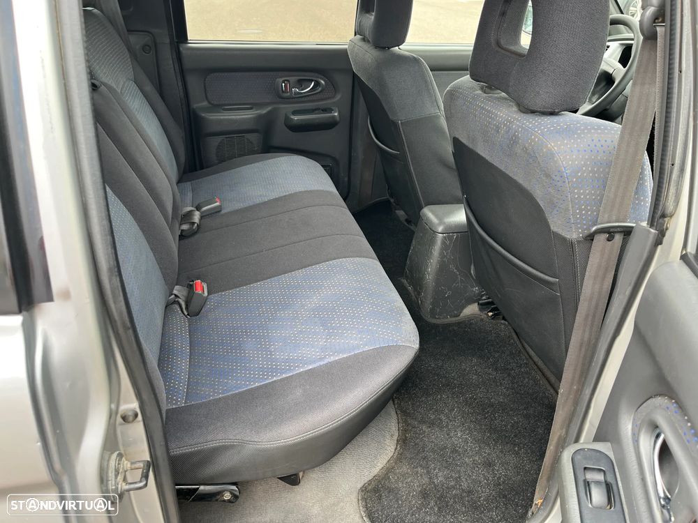 Mitsubishi L200 2.5 TD Strakar Elegance HT - 17