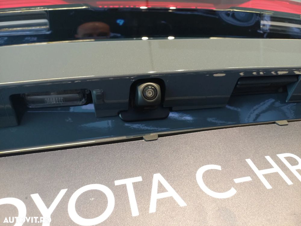 Toyota C-HR 1.8 HEV 140 CP 4x2 CVT Active - 6