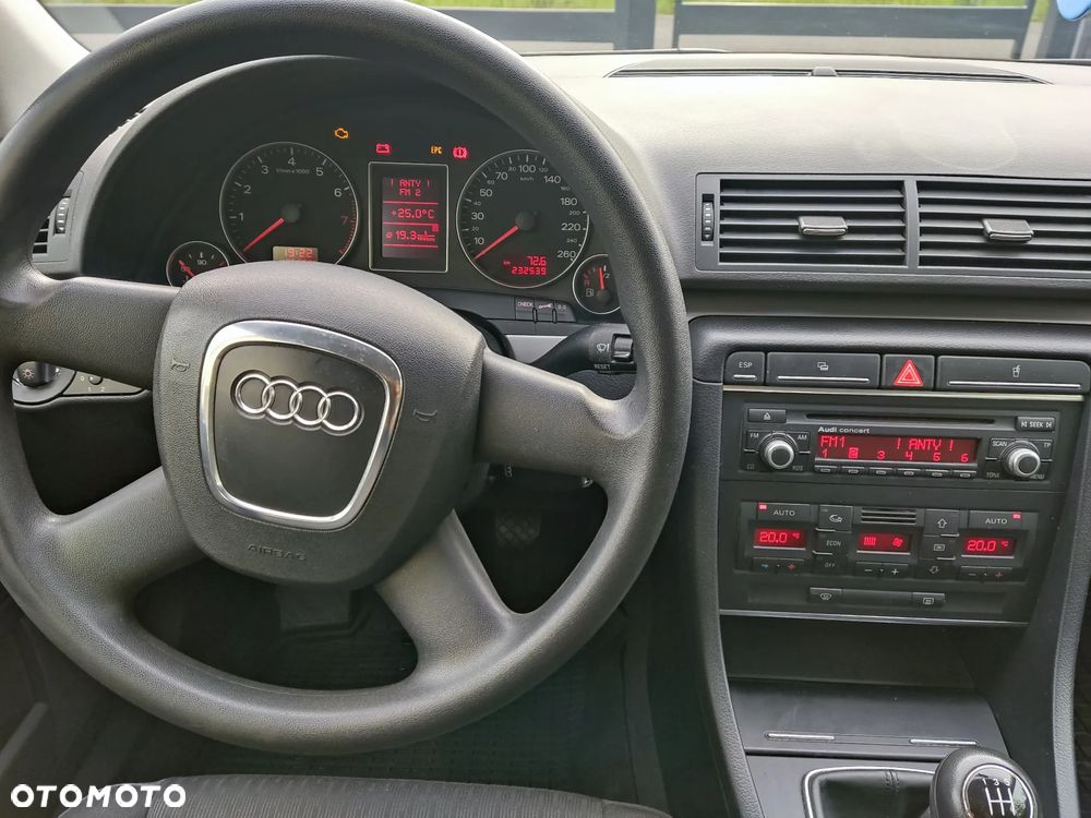 Audi A4 Limousine 2 - 10