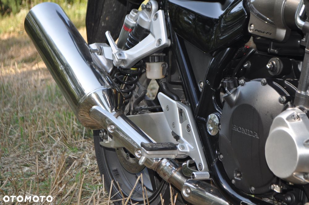 Honda CB - 18