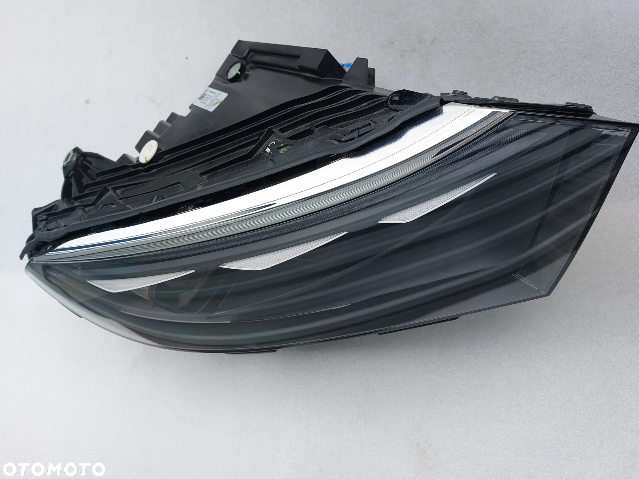 Lampa prawa Mercedes EQS Digital Light - 2
