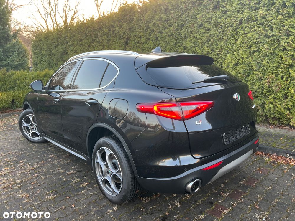 Alfa Romeo Stelvio 2.0 Turbo 16V AT8-Q4 Executive - 7