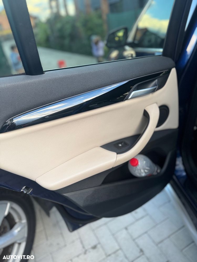 BMW X1 xDrive20i AT Sport Line - 17