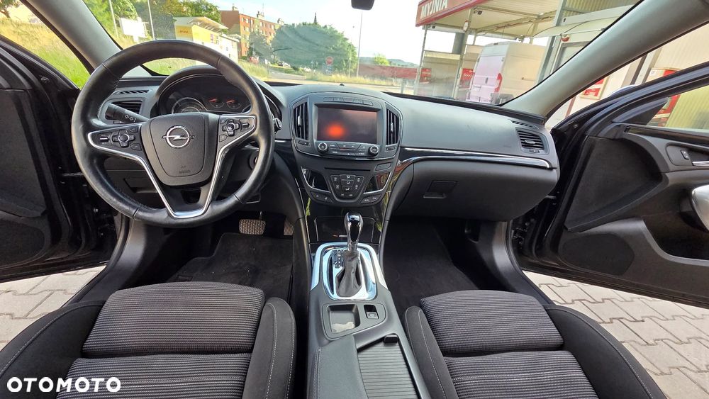 Opel Insignia - 12