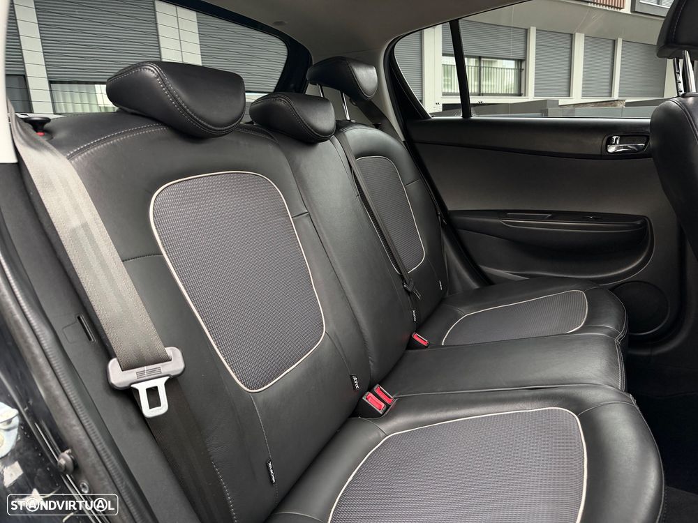 Hyundai i20 1.2 Intro Edition - 8