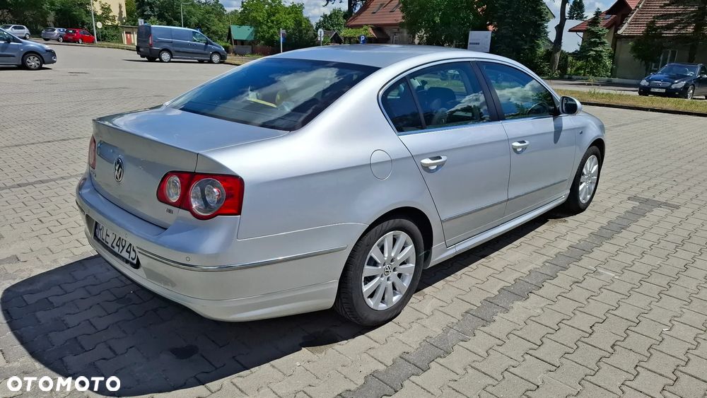 Volkswagen Passat 1.8 TSI Comfortline - 5