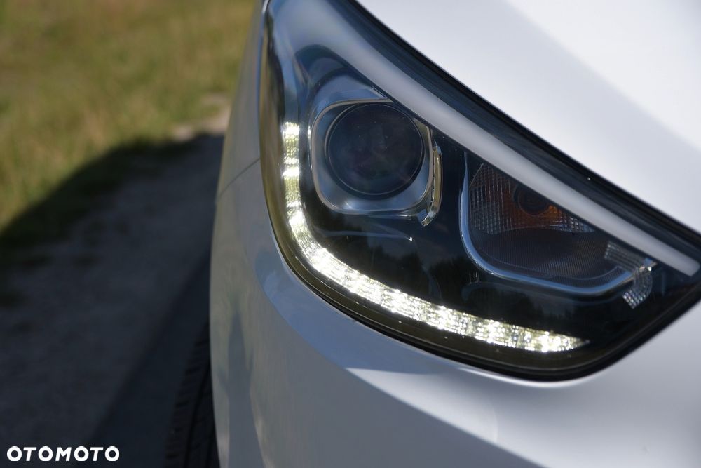 Hyundai ix35 blue 1.6 2WD Finale - 6