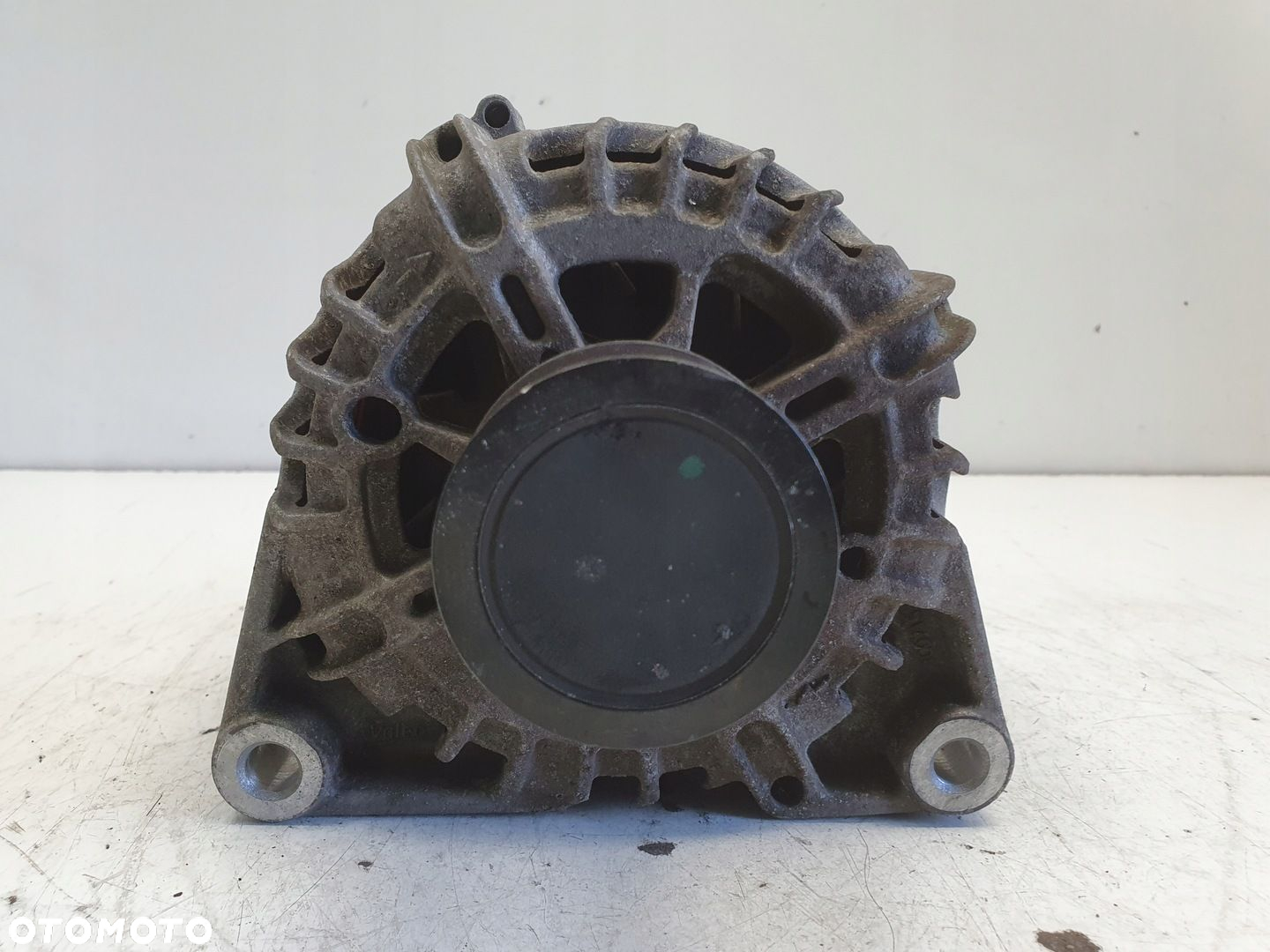 Volvo C30 D2 1.6 D ALTERNATOR 30659389 oryginał - 3