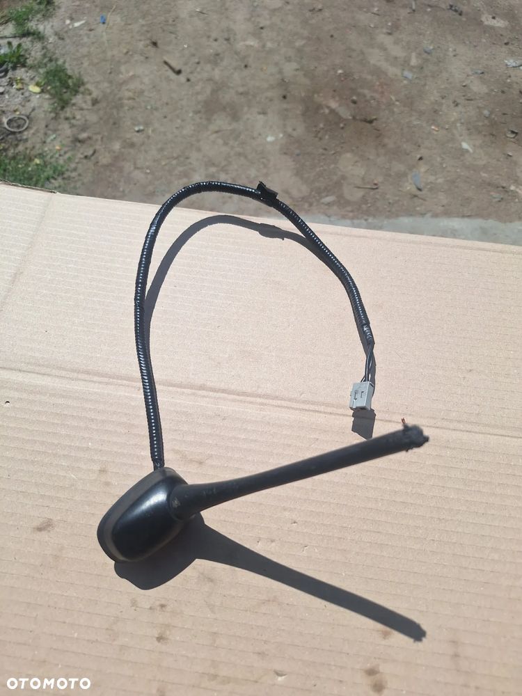 Antena radia bat anteny podstawa Honda Jazz III 2008 - 2014 - 2