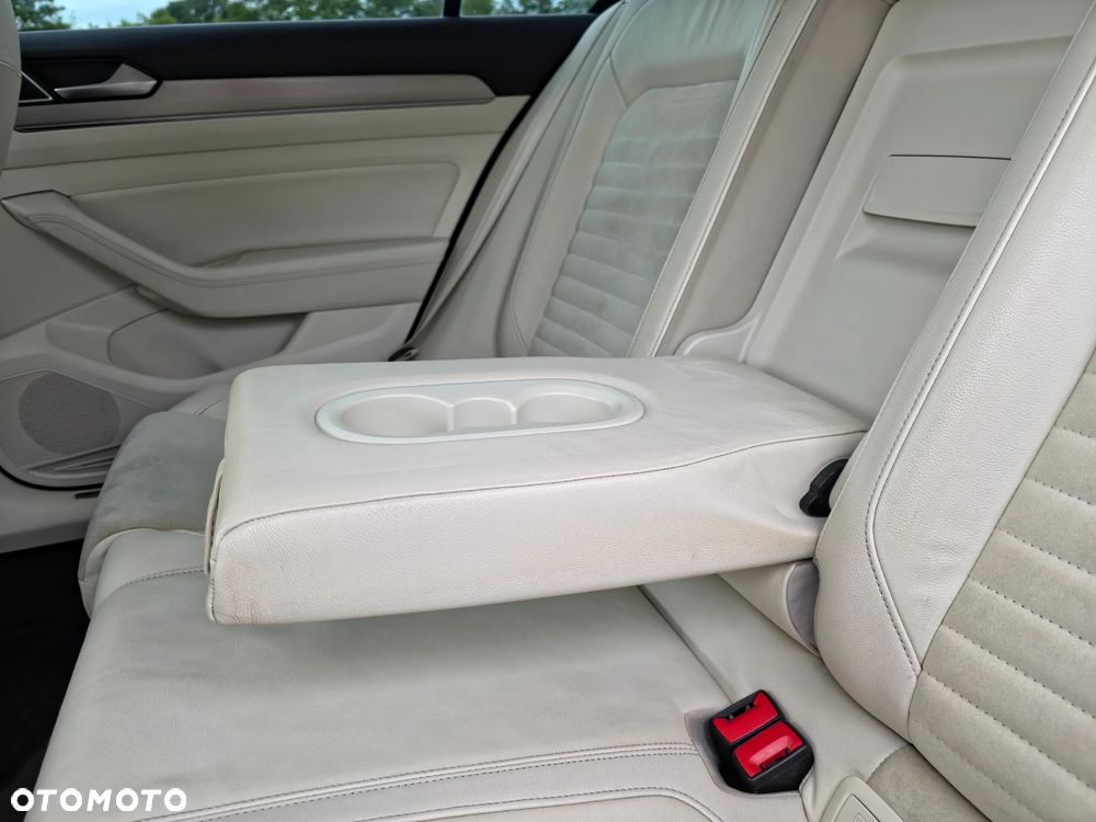 Volkswagen Passat 1.8 TSI BMT Highline DSG - 29