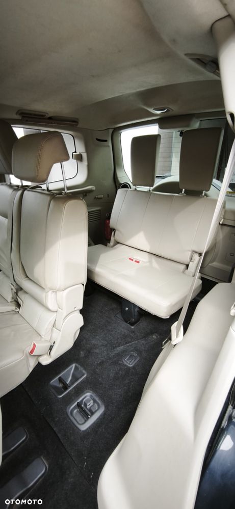 Mitsubishi Pajero - 4