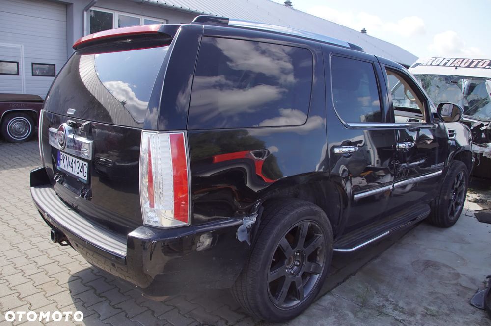 Cadillac Escalade 6.2 v8 Rok 2008 auto w całości na części tel. 692106889 silnik, maska, drzwi, lampa, skrzynia, lusterko, klapa, kierownica, lusterko, szyba - 6