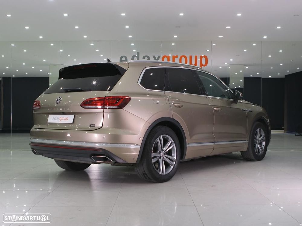 VW Touareg 3.0 TDI V6 Elegance Plus - 3