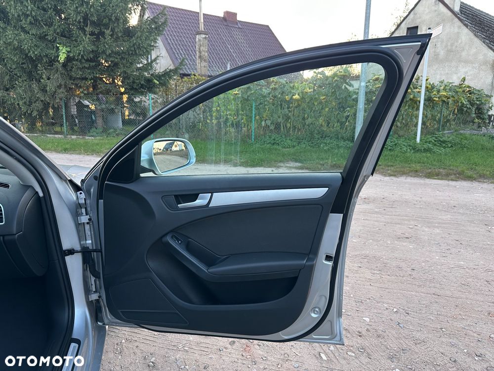 Audi A4 Avant - 16