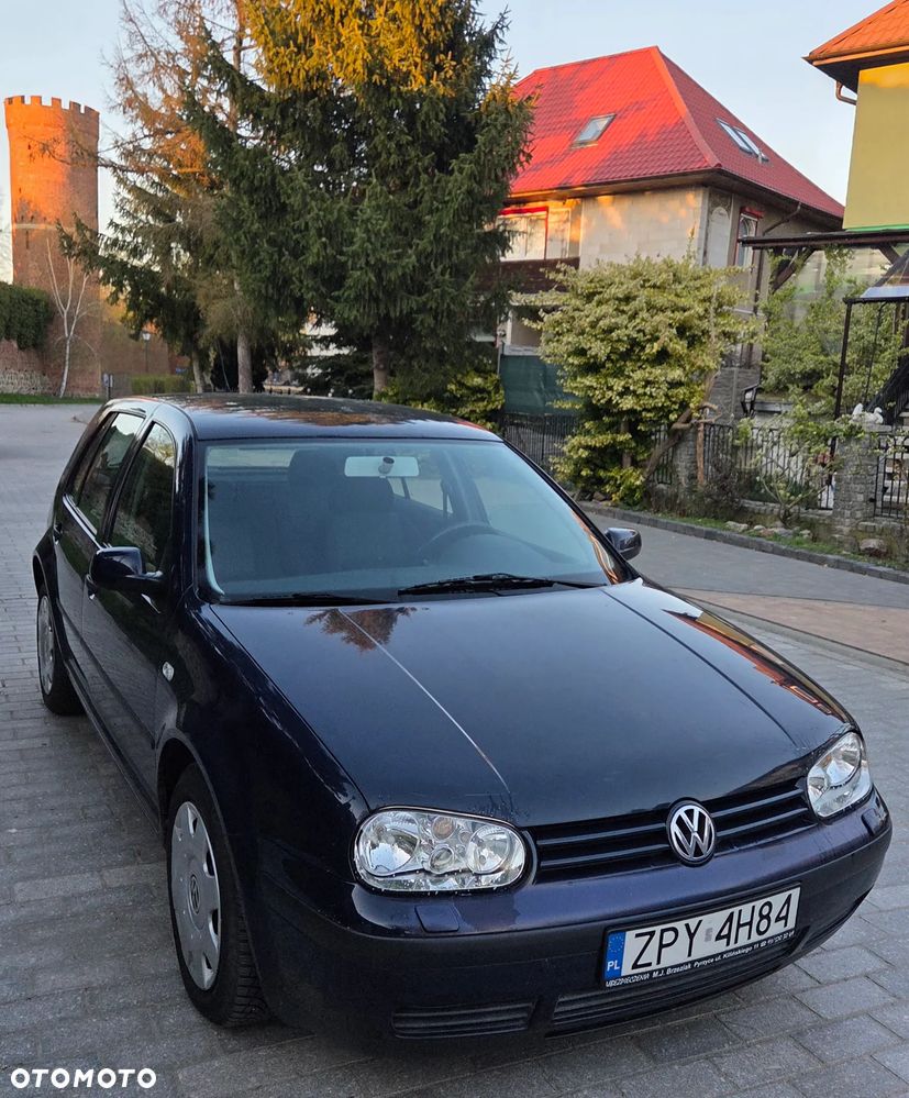 Volkswagen Golf - 3
