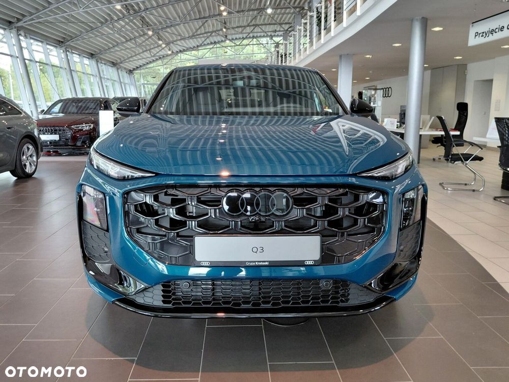 Audi Q3 Sportback - 9