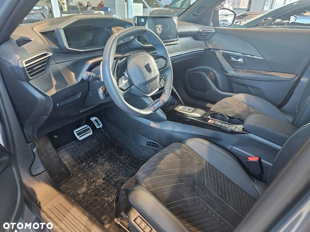 Peugeot 2008 - 11