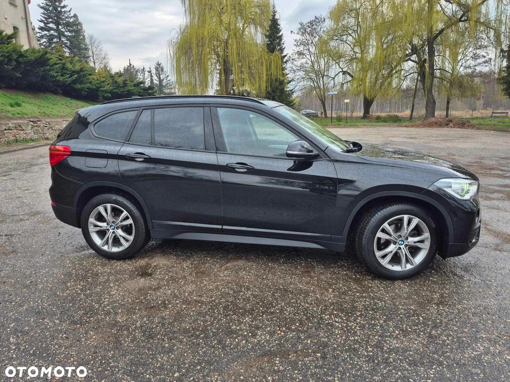 BMW X1 sDrive18d xLine - 8