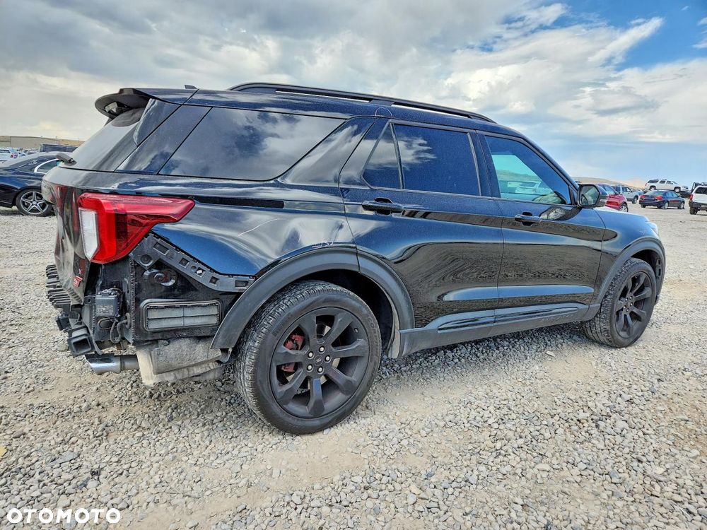 Ford Explorer - 4