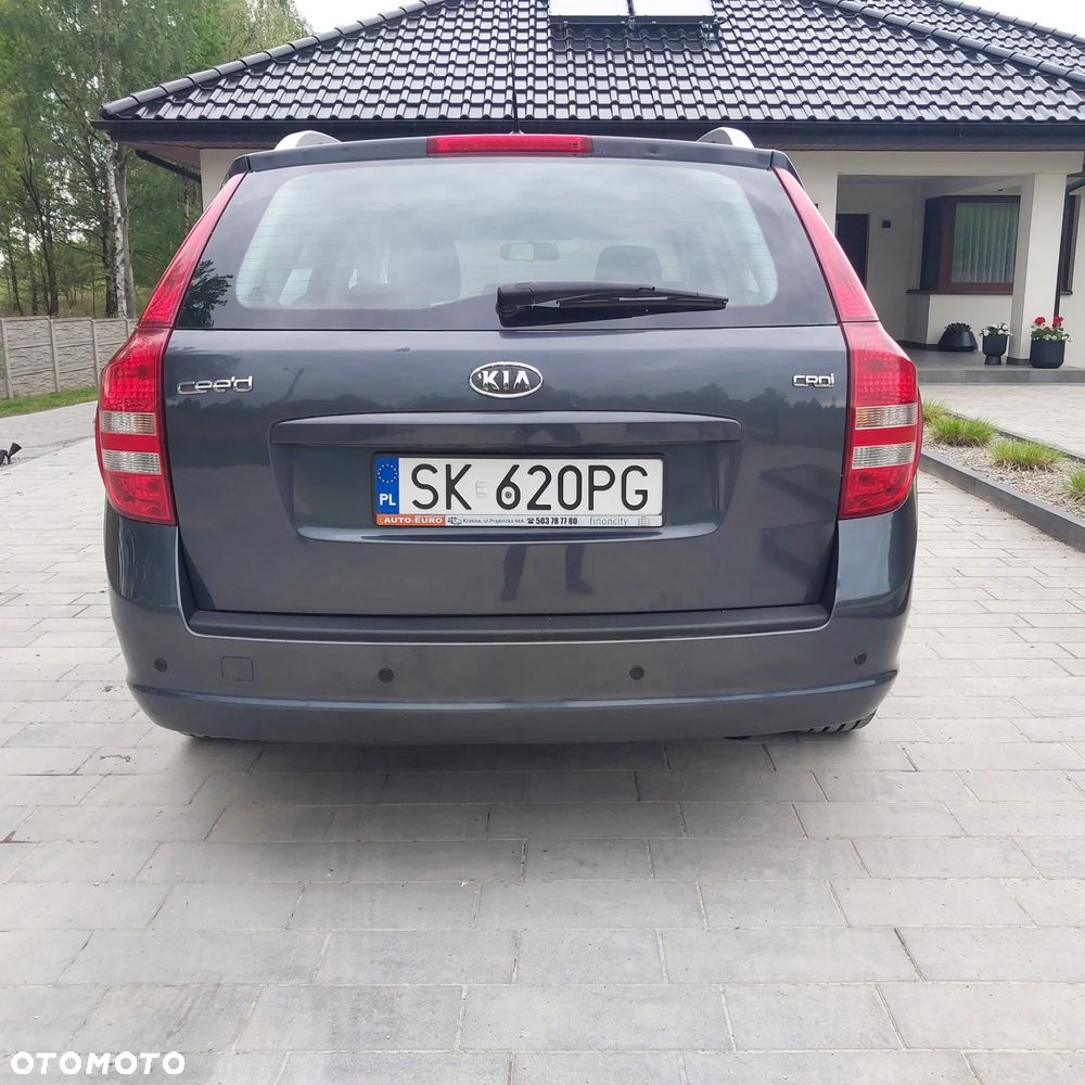 Kia Ceed - 5