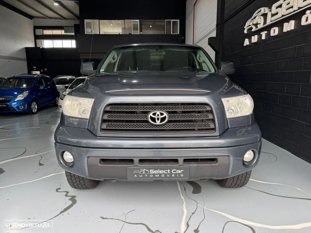 Toyota Tundra - 4