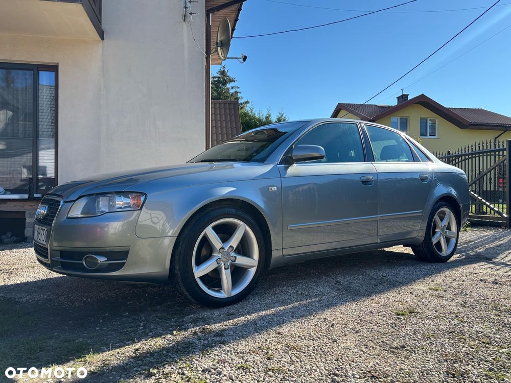 Audi A4 - 1