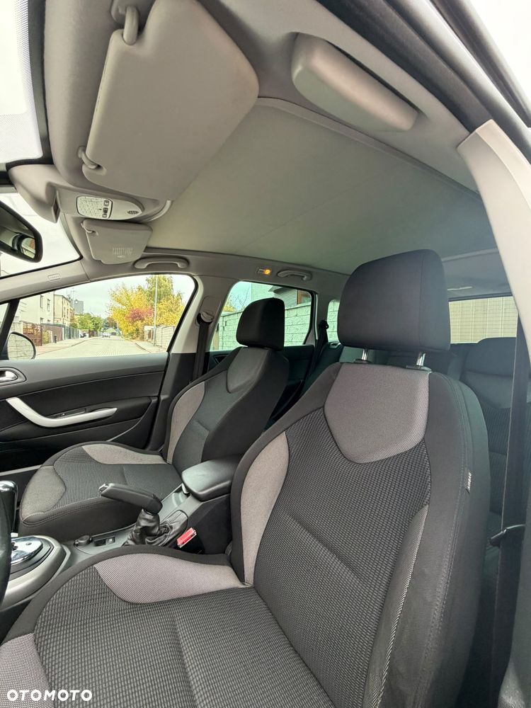 Peugeot 308 - 24
