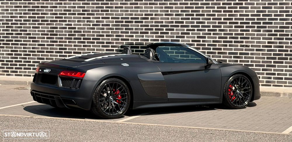Audi R8 Spyder - 8