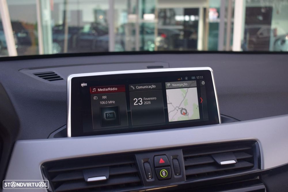 BMW X1 18 d sDrive Auto - 24