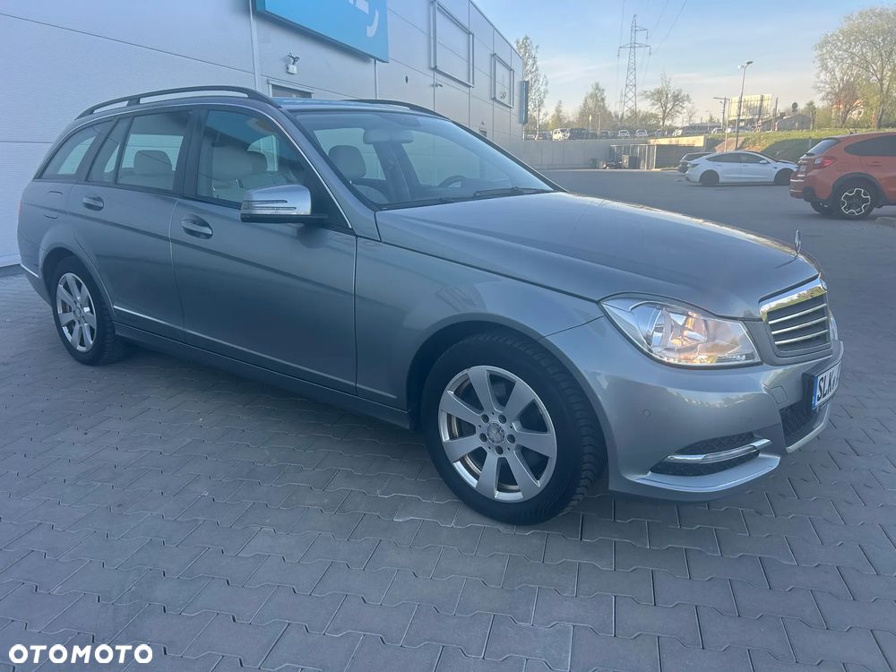 Mercedes-Benz Klasa C 200 (BlueEFFICIENCY) Elegance - 4