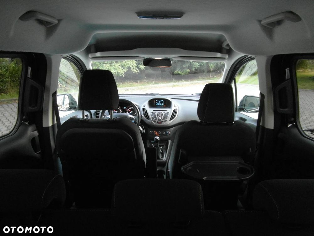 Ford Tourneo Courier 1.0 EcoBoost S&S Trend - 8