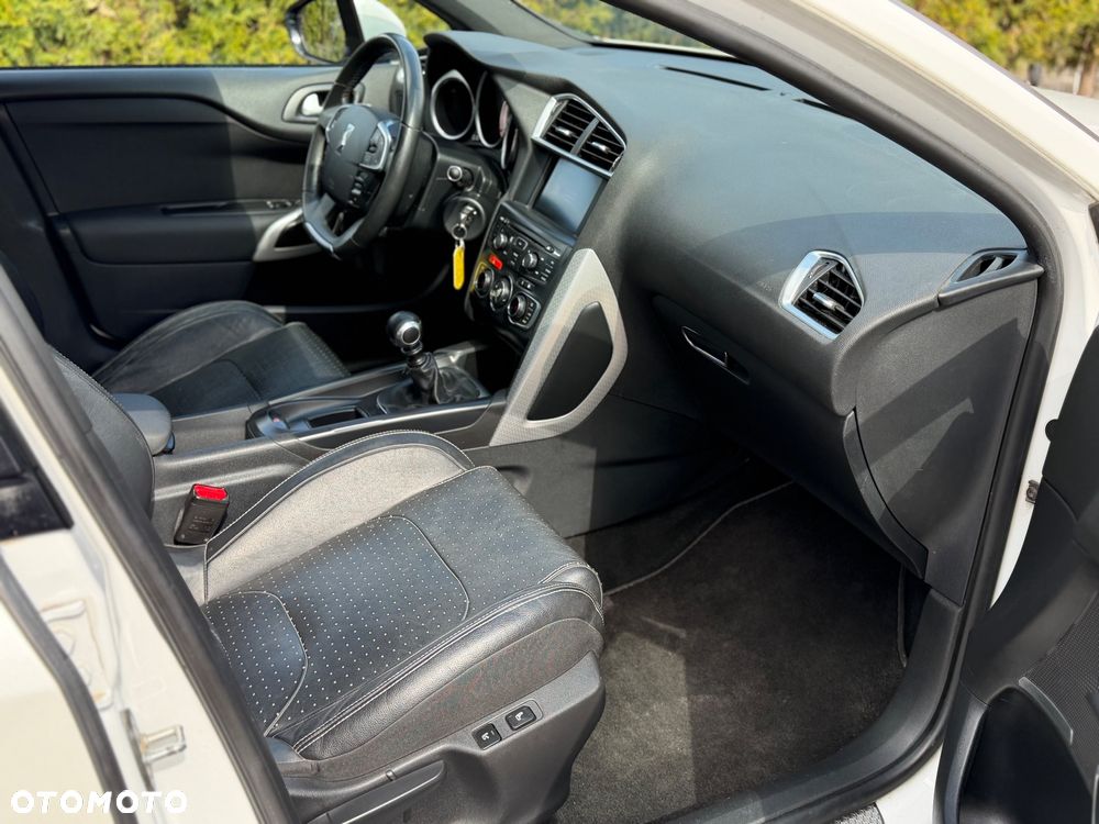 Citroën DS4 HDi 165 SportChic - 22