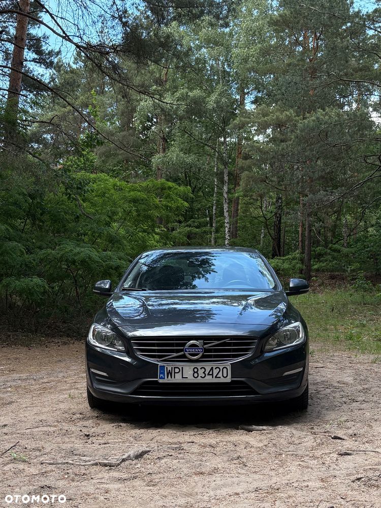 Volvo S60 D4 Drive-E Momentum - 4