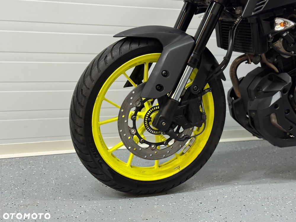Yamaha MT - 16