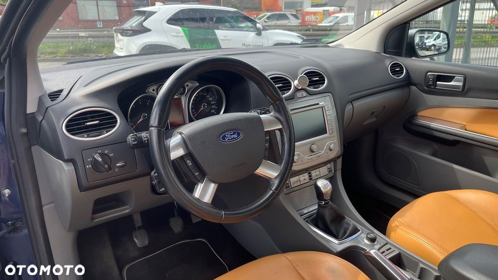 Ford Focus CC 2.0 16V Titanium - 6
