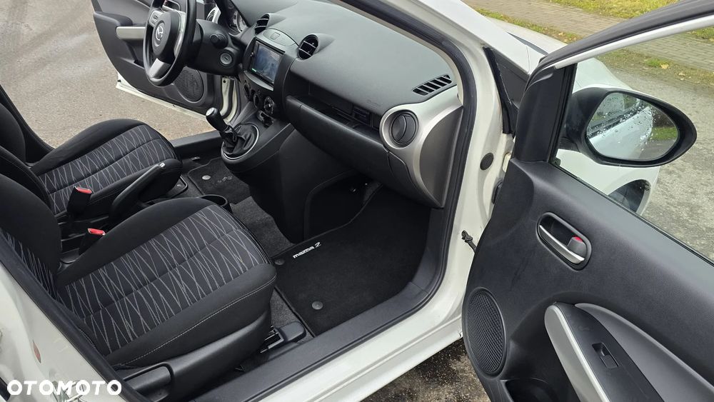 Mazda 2 1.3 Dynamic - 27