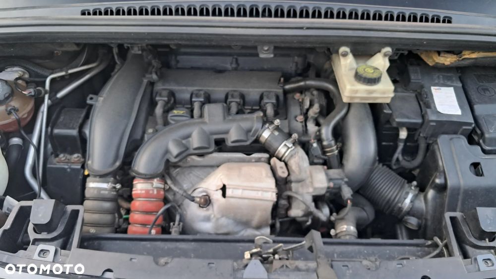 Peugeot 5008 155 THP Active - 11