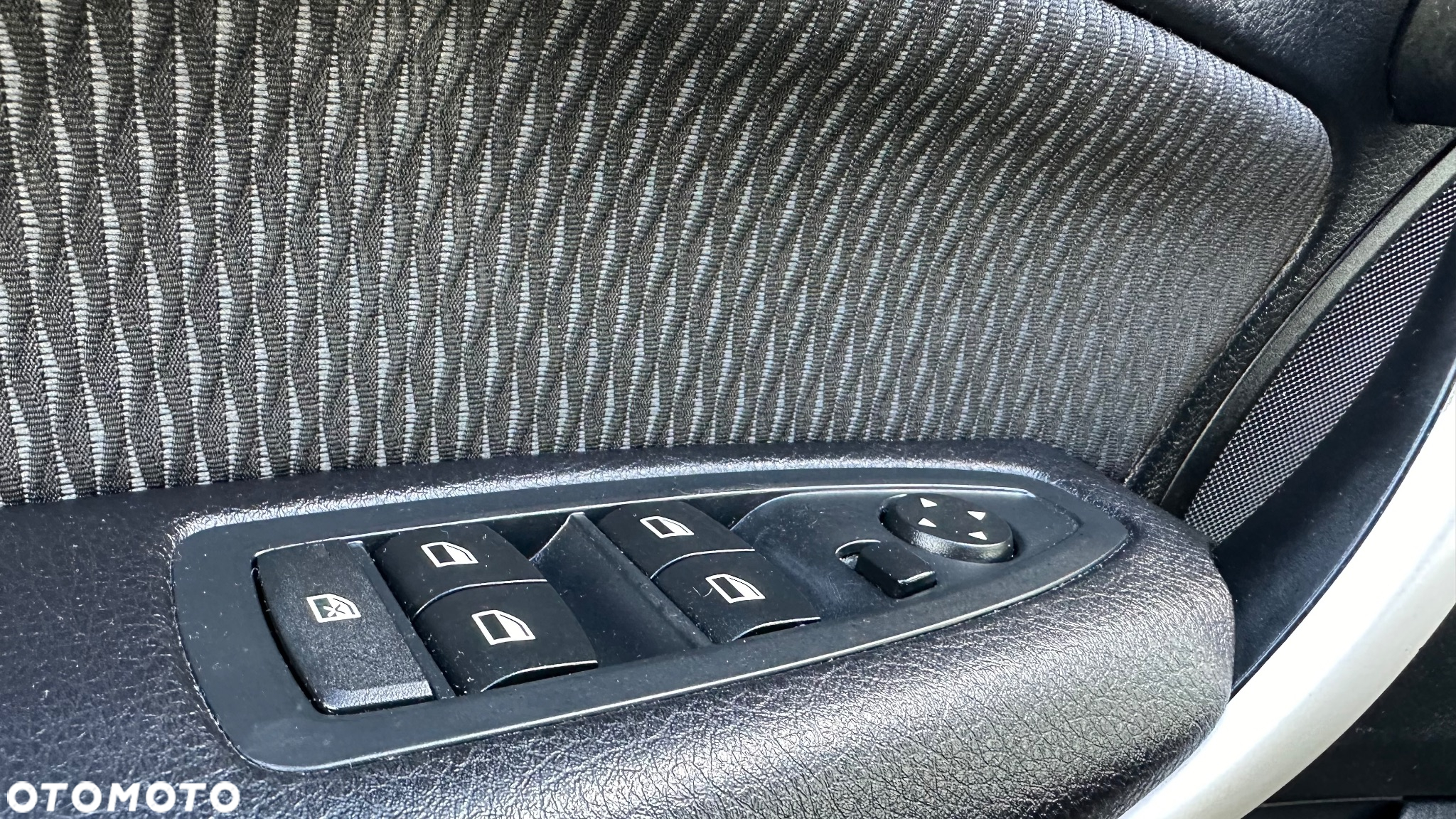 BMW Seria 1 116i - 16