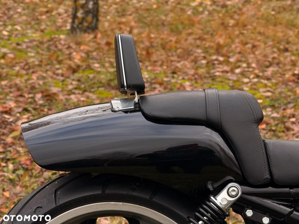 Harley-Davidson V-Rod Muscle - 16